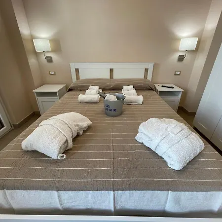 Madrepora Guest house *